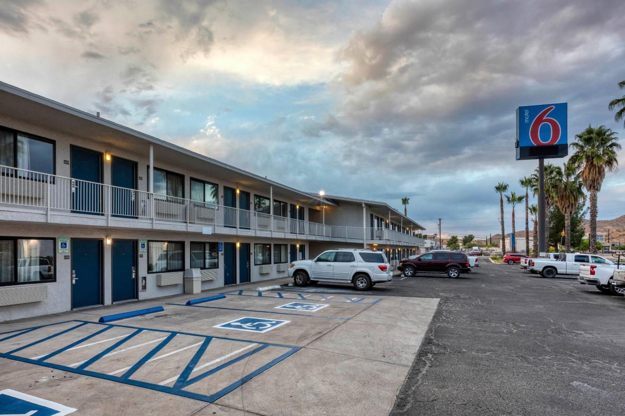 Hotel 6-nogales, Az - Mariposa Road Nogales