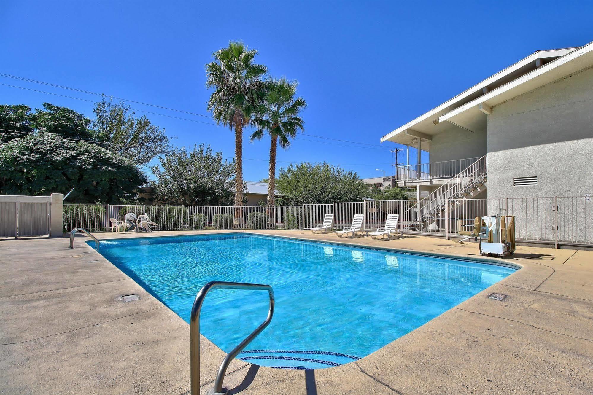 6-nogales, Az - Mariposa Road 2*